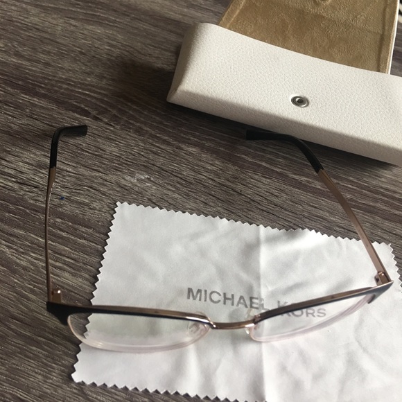 Michael Kors MK3012 Adriana IV - Picture 6 of 8